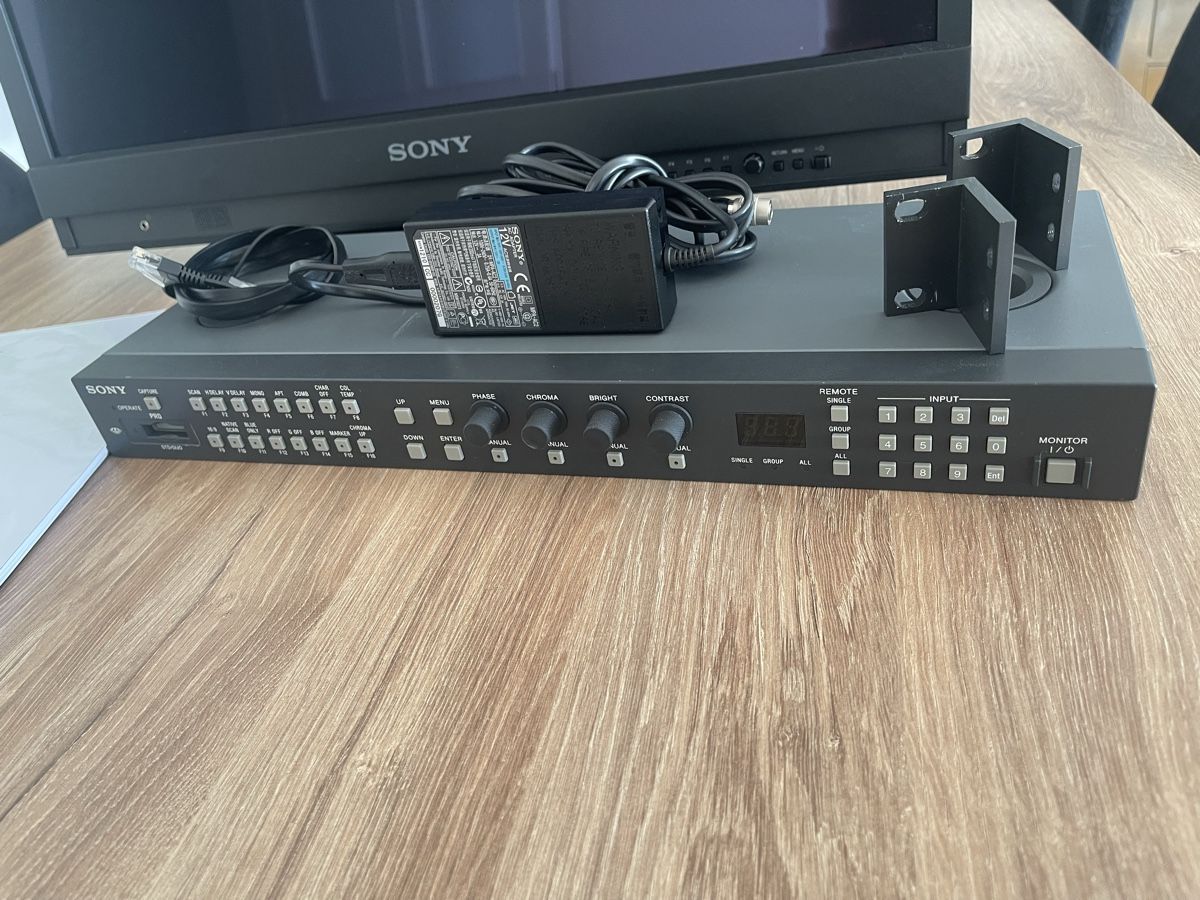 Monitor: Moniteur Sony PVM-2541 Trimaster EL oled + BKM-16R – Nuovo (secondo la descrizione) da Lutry venduto da Thunder1981 1