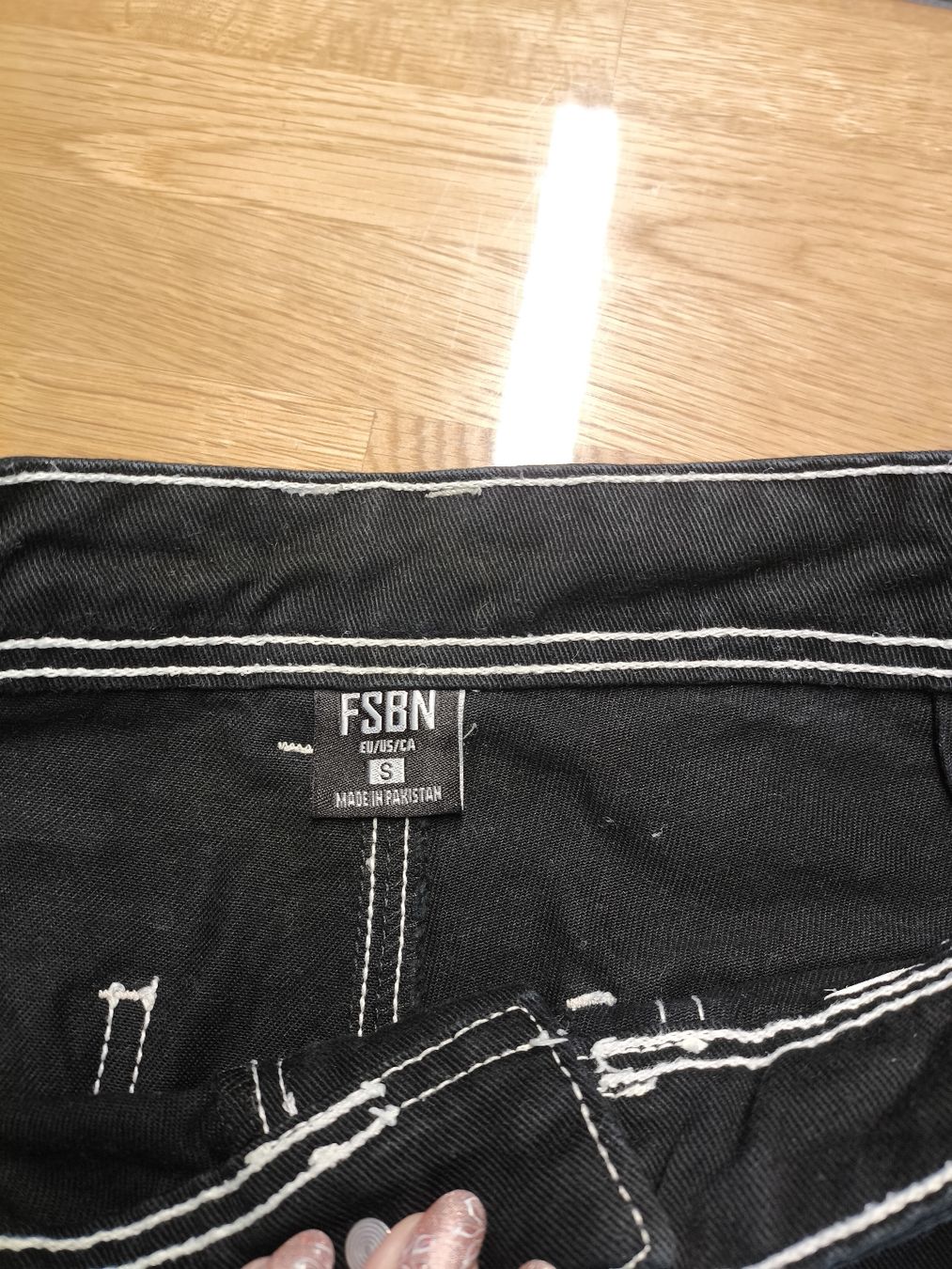 Pantaloni: Kurze Hose Gr.S – Usato da Burgdorf venduto da Ropajesi 2