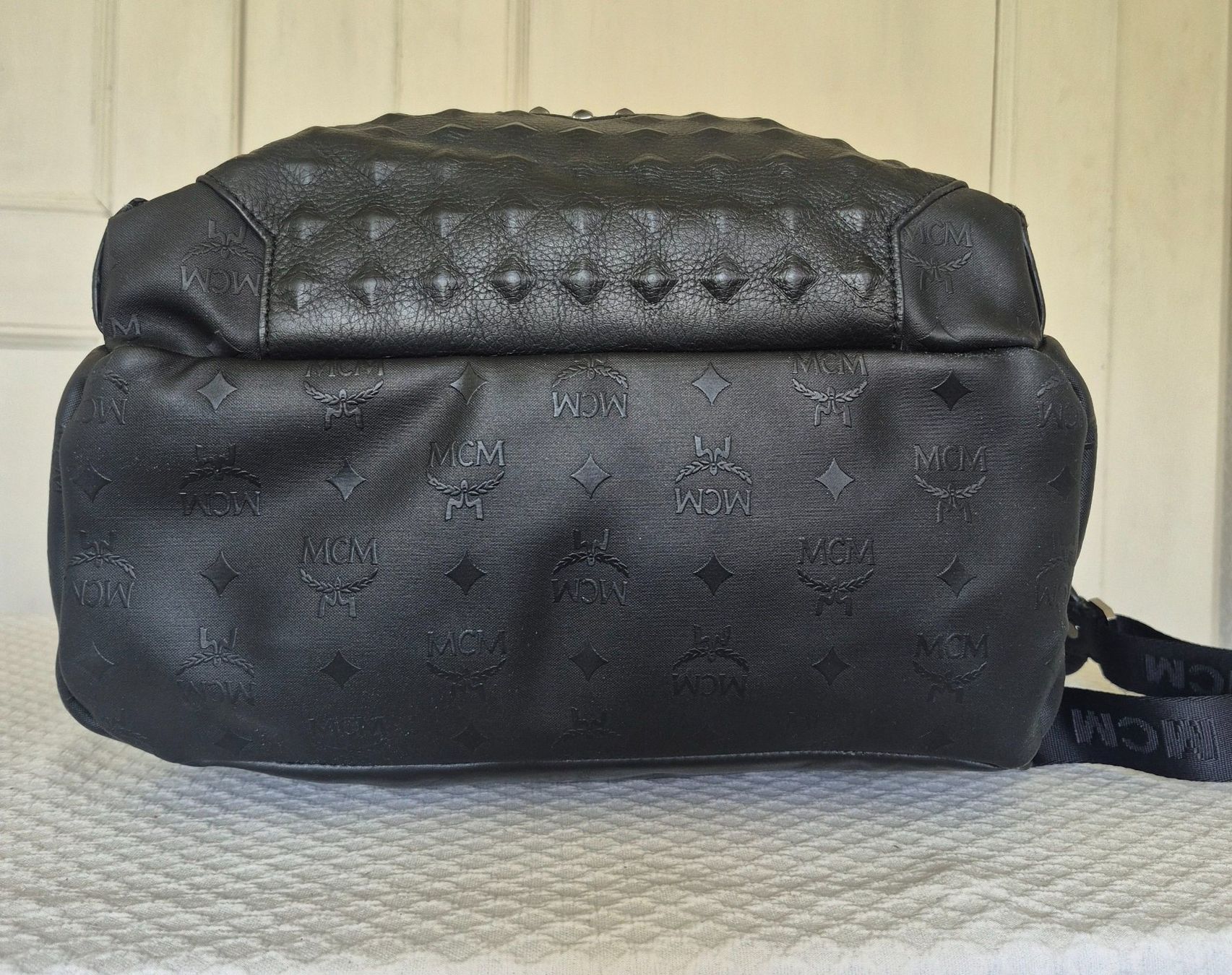 Mcm Rucksäcke: MCM Rucksack mit Nieten – Gebraucht aus Dottikon von Pega7 6