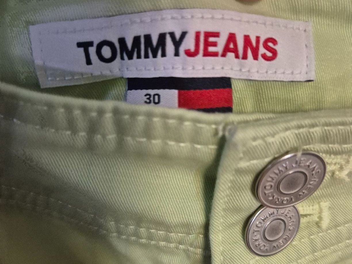 Tommy Hilfiger Hosen: Tommy Hilfiger Shorts Gr.30 neu – Neu (gemäss Beschreibung) aus Thalwil von Briscolina 2