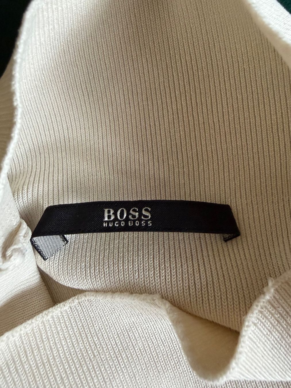 Hugo Boss Top: BOSS HUGO BOSS TOP Größe S – Usato da Interlaken venduto da Bona55 1