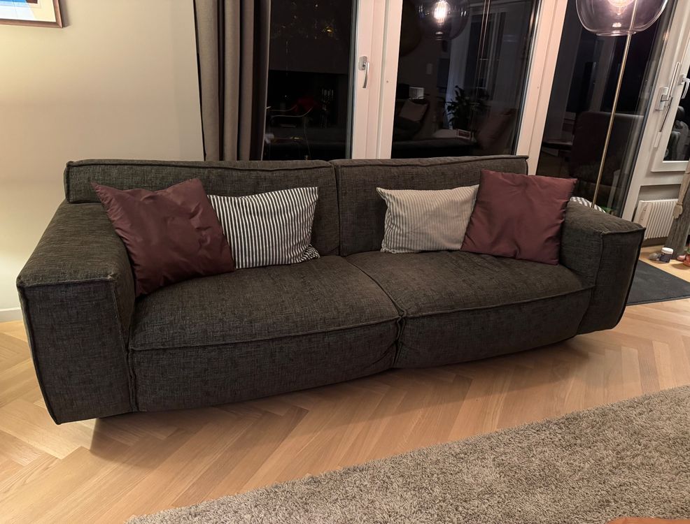Sofa Couch mit Hocker - gemütlich und hübsch (Gebraucht) in ...