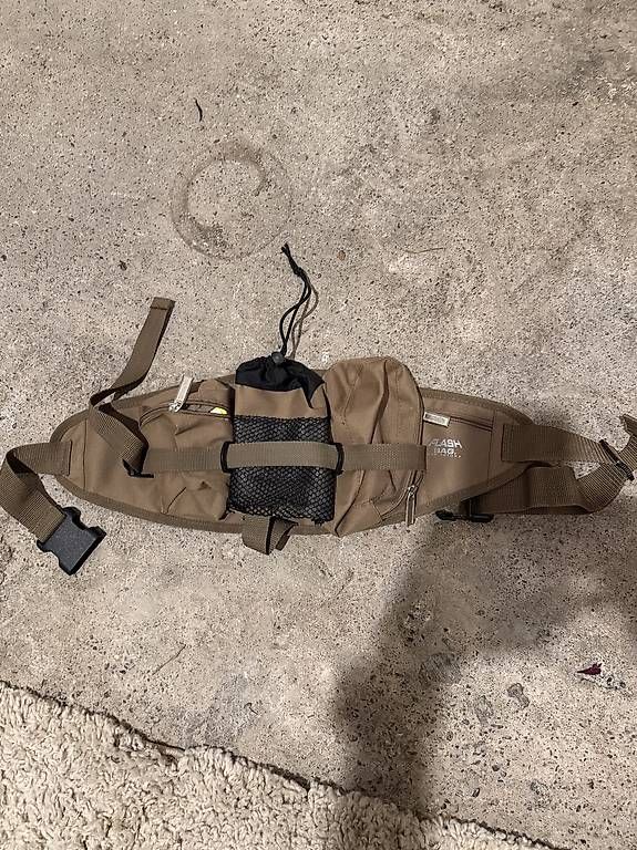 Borse: Bauchtasche zum Wandern – Usato da näfels venduto da skatefree