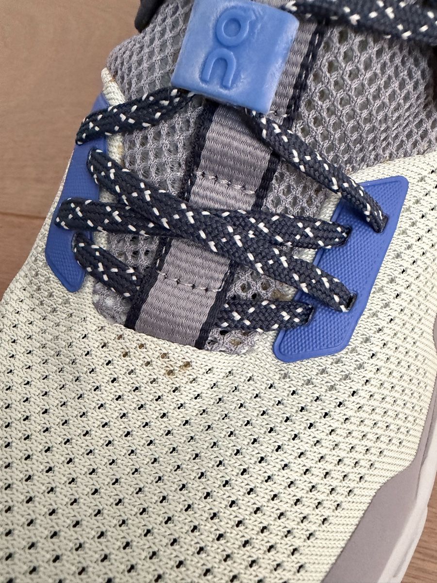 On Scarpe da uomo: On Cloud Hi Edge Männer Grösse 44 - neu – Nuovo (secondo la descrizione) da Zürich venduto da z00mie 6