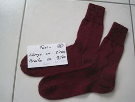 Handgestrickte Herrensocken   bordeaux  Gr. 41-42 (15)