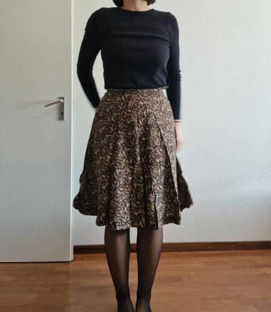 Jupe mi-longue à motifs floraux marron 36 unique