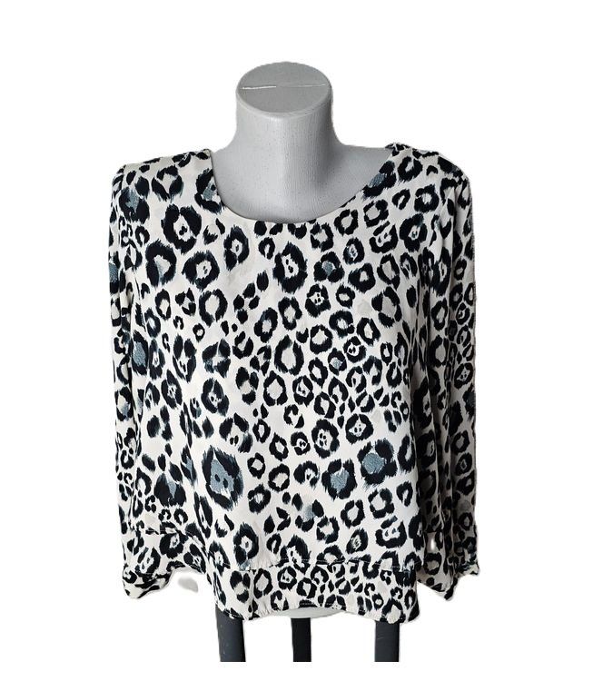 Zara Blusen: ZARA Basic Blusen Shirt Gr. M Leo neuwertig – Gebraucht aus Füllinsdorf von Sunnebliemli7