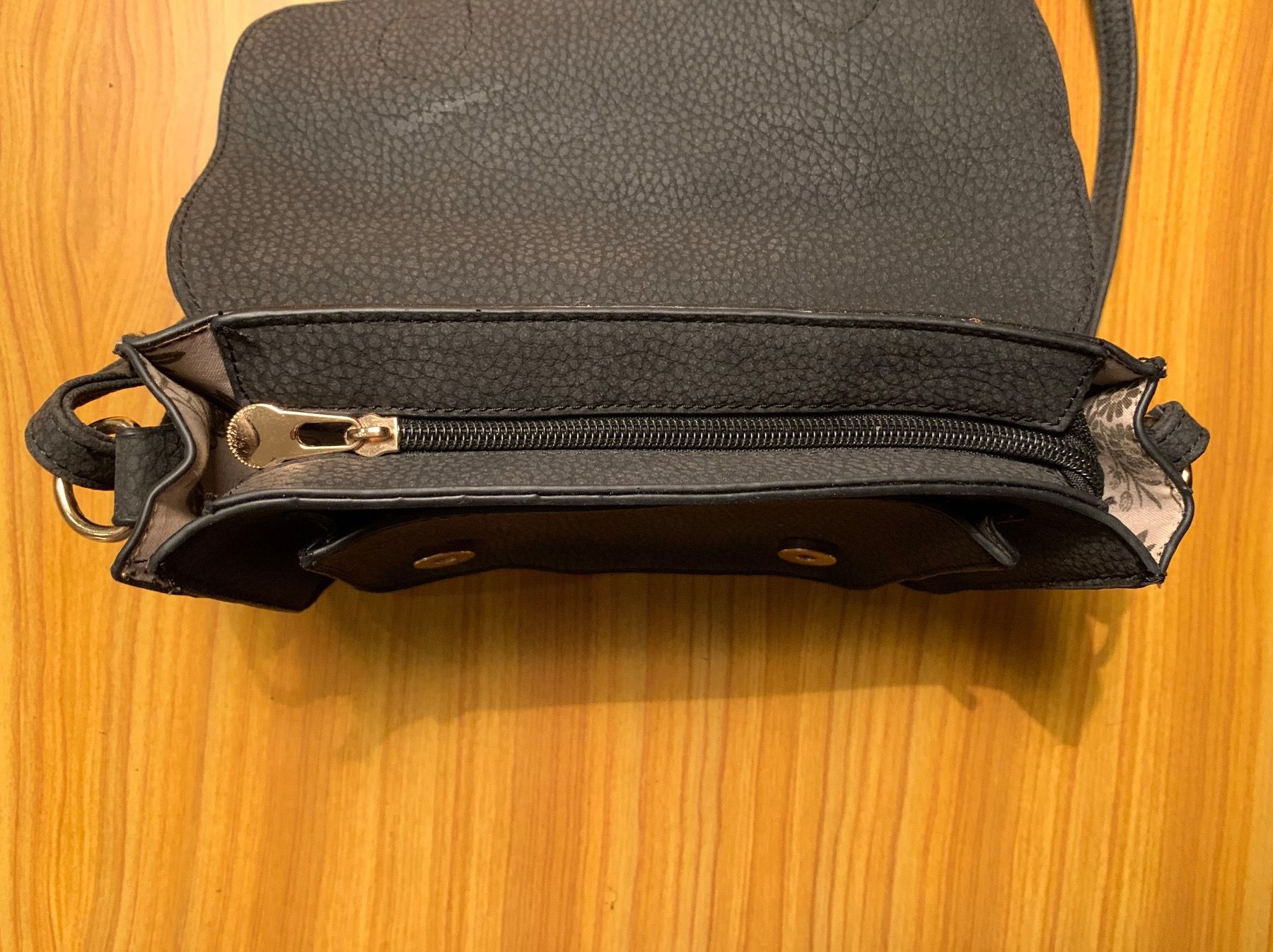 Taschen für Damen: Kunst-Ledertasche, Handtasche – Neu (gemäss Beschreibung) aus Steffisburg von smocky17 4