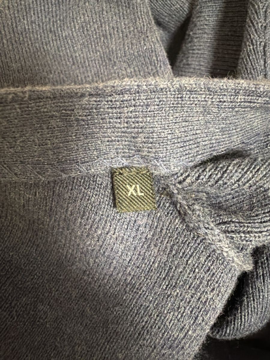 Lotti di vestiti: Herren Weste YVES & Sommerpulli Zara XL – Usato da Ennetbaden venduto da Katiusia 6