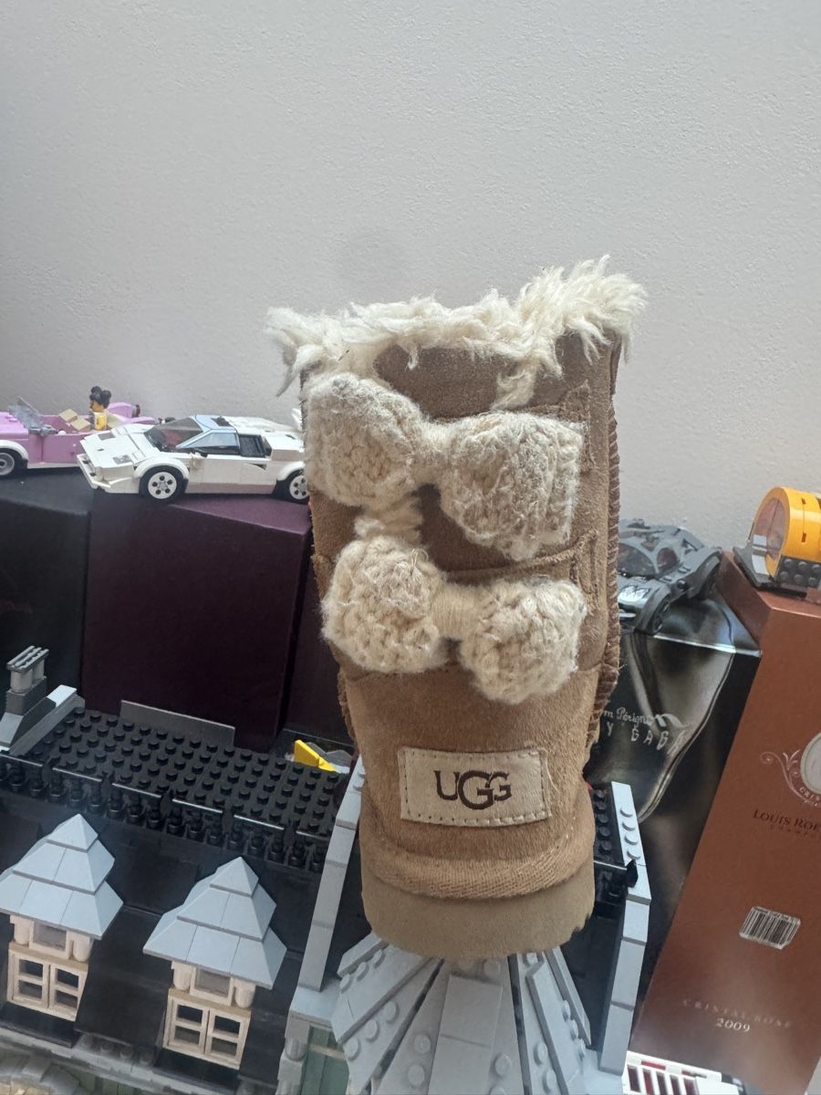 Ugg Scarpe per ragazzi: Ugg – Usato da Ruvigliana venduto da lux_t2sb 5