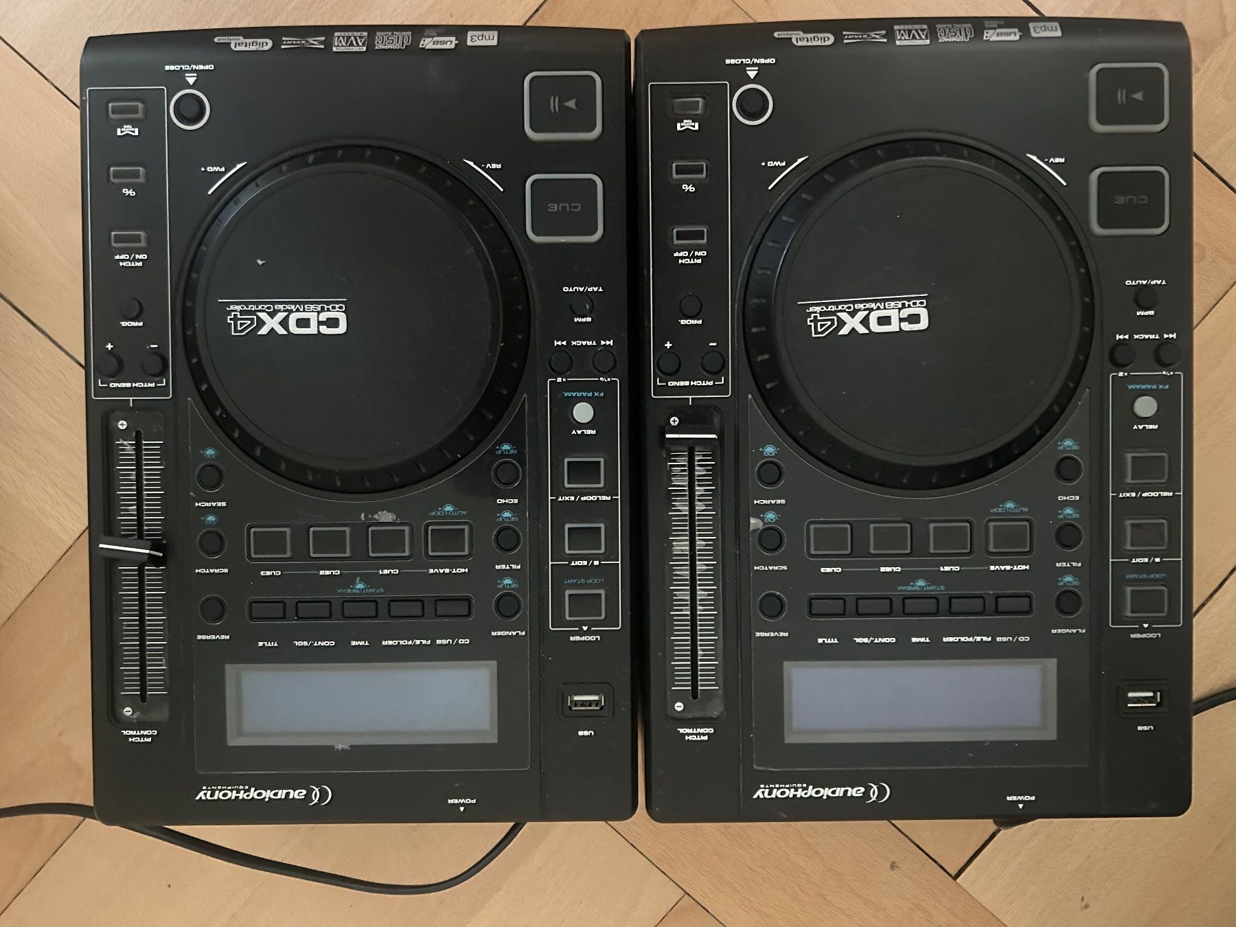 Mischpulte: Pack DJ Ecler Concept 2 + 2 lecteurs Audiophony CDX4 – Gebraucht aus Sion von mar_w868 3