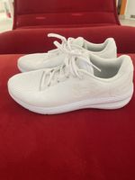 Sneakers UNDER ARMOUR weiss Gr.37.5 neuwertig