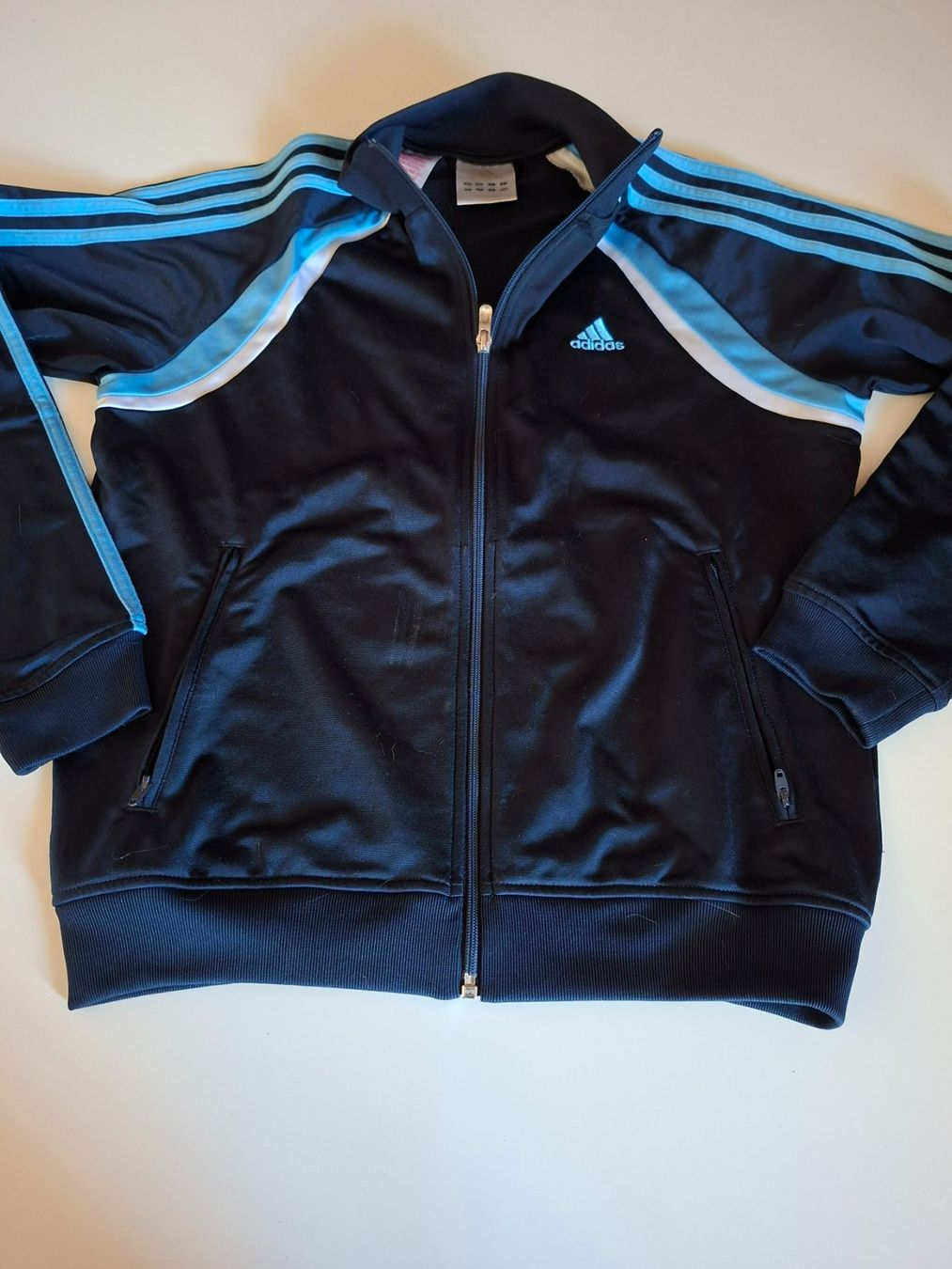 Vestes & Manteaux: Trainer Jacke Adidas – D'occasion à Lohn SH par Zwierbel 2