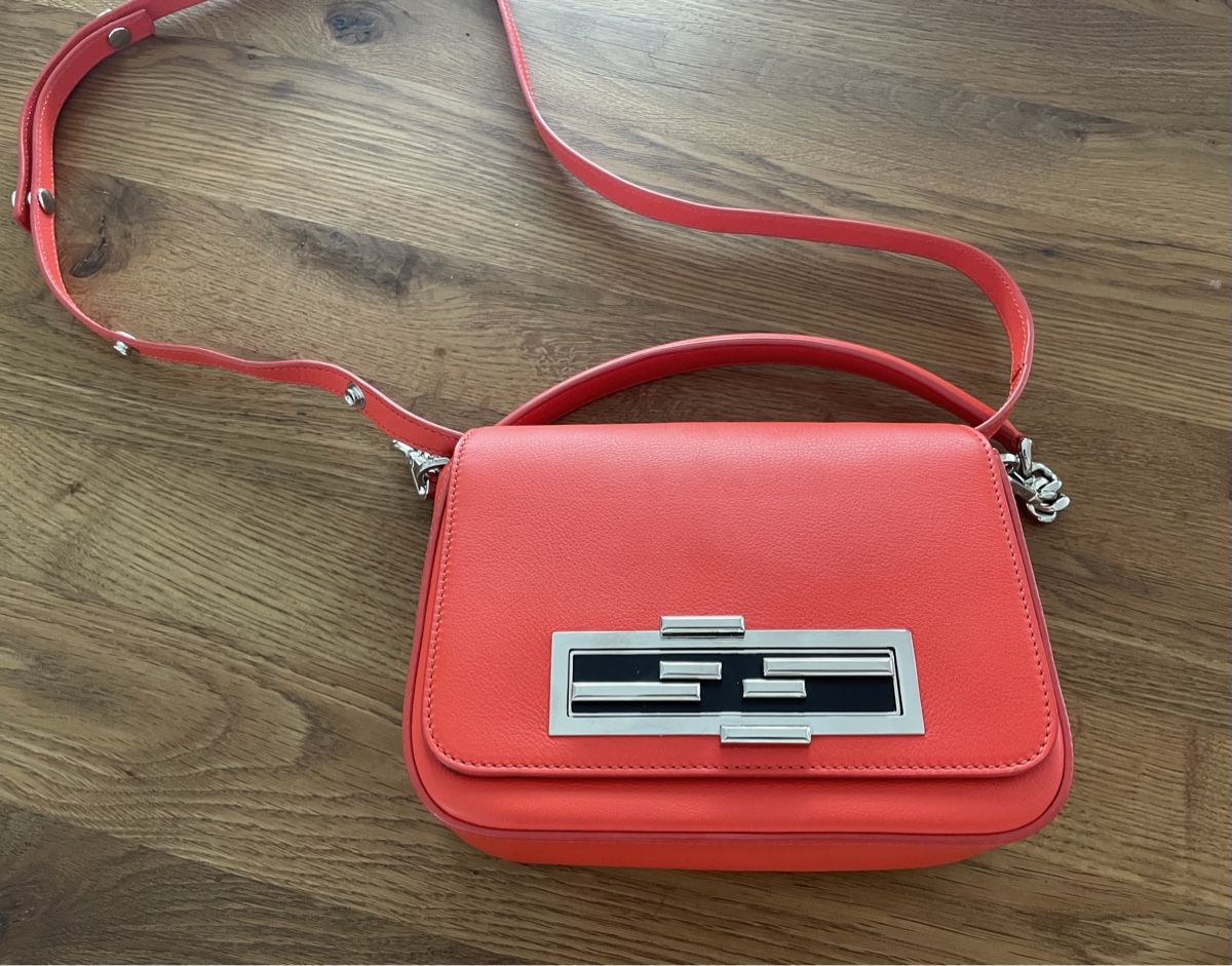 Borse da donna: FENDI Baguette, Orange, Neu – Nuovo (secondo la descrizione) da Oberwil BL venduto da cocopalm1068 1