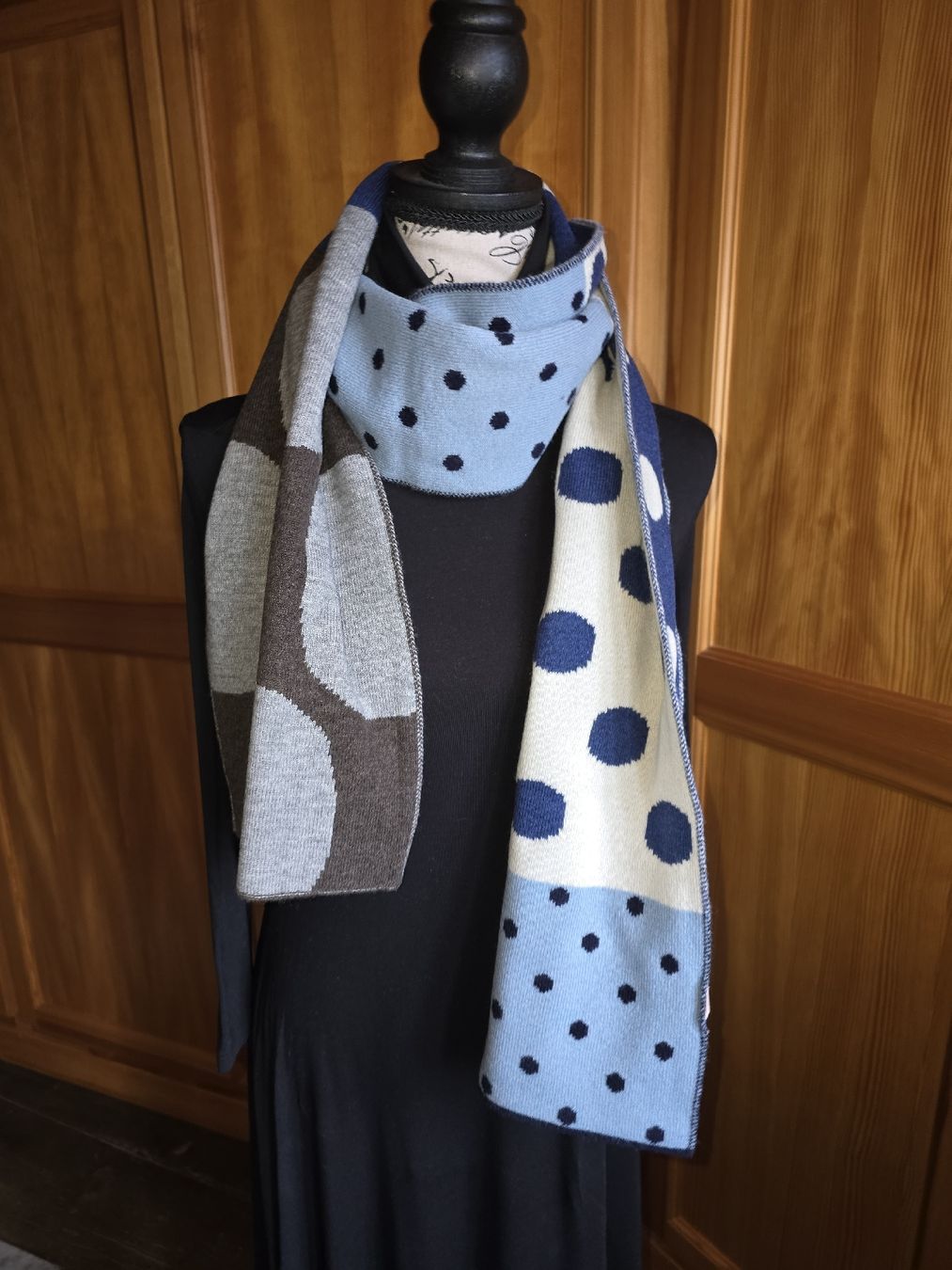 Foulard & Sciarpe: Sciarpa Altea lana e kashemere – Nuovo (secondo la descrizione) da calpiogna venduto da dadalter