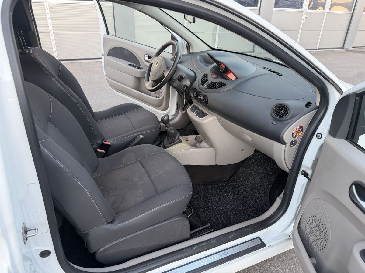 Renault Autos: Renault Twingo 1.2 – D'occasion à Kreuzlingen par PTM_X 5