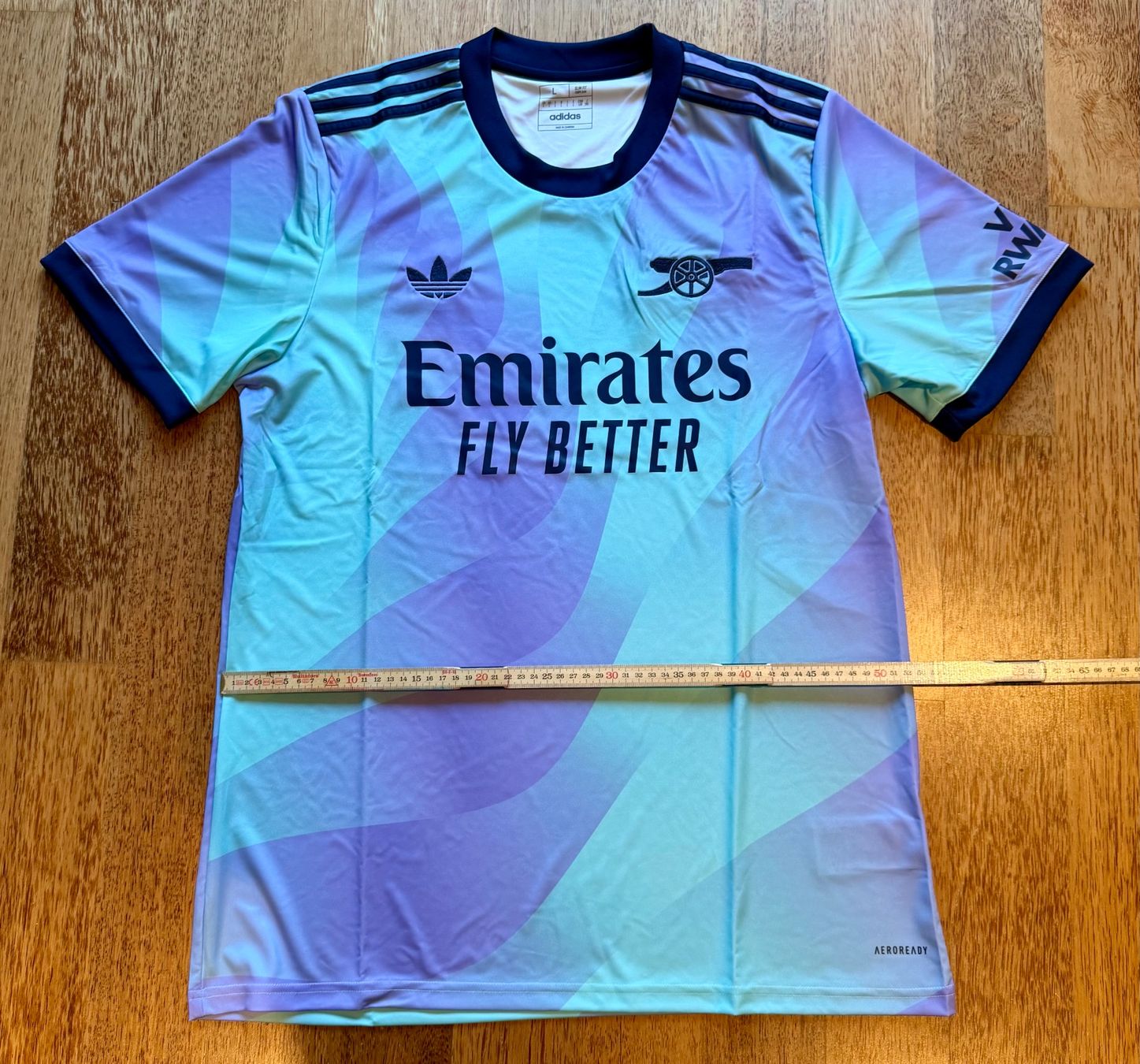 Adidas Canottiere & Pantaloni: Arsenal Third Shirt - 2024/25 – Nuovo (secondo la descrizione) da Hermetschwil-Staffeln venduto da Beat131 3