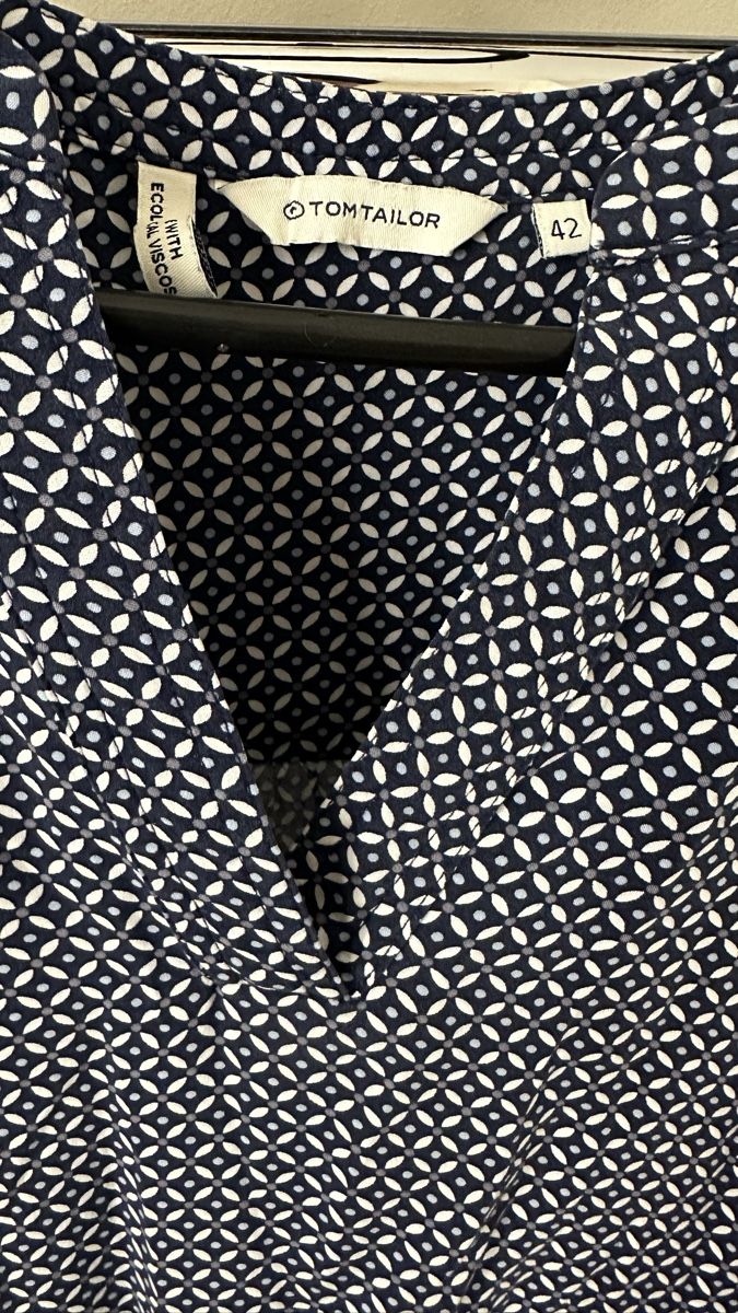 Tom Tailor Camicette: Damen Bluse Tom Tailor Muster dunkelblau Grösse 42  – Usato da Ettingen venduto da slg_4107 1