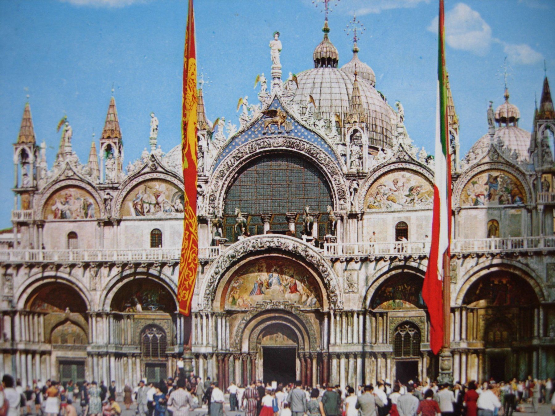 Cartoline postali: Ansichtskarte - Markusplatz und Dom von Venedig – Usato da Dübendorf venduto da rumpumpel 1