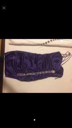 Abendkleid in violett