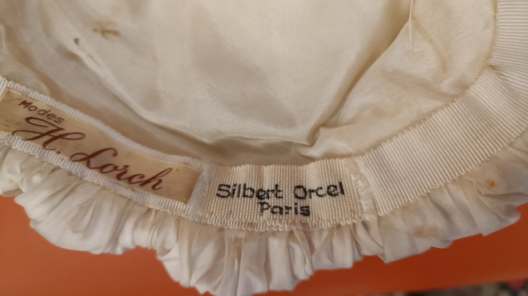 Chapeaux, bonnets & casquettes: 50er Jahre Cocktailhut Gilbert Orcel Paris – D'occasion à Reiden par Zofi-Brocki 7