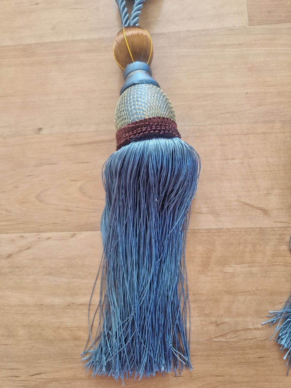 Altro in Decorazioni & Accessori: 4 Vorhanghalter mit Quasten, hellblau, neu – Nuovo e nell'imballaggio originale da Weggis venduto da Oswadan 1