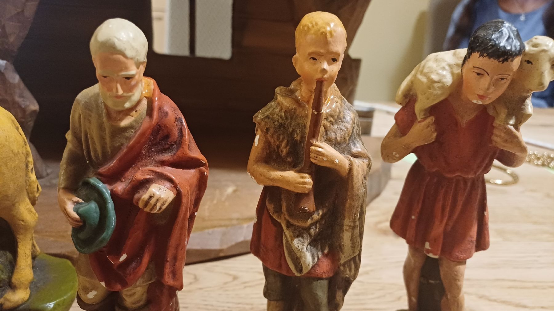 Figuren: Antike  Krippenfiguren – Gebraucht aus Flawil von Naphtali 1