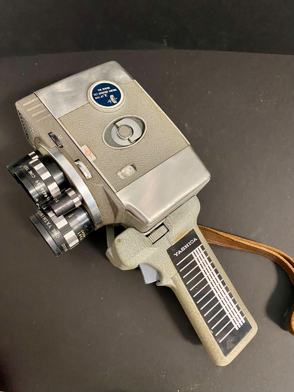 Yashica Videocamere: Yashica 8-E III Caméra – Usato da Sion venduto da ROBY_ROBY_ROBY 2