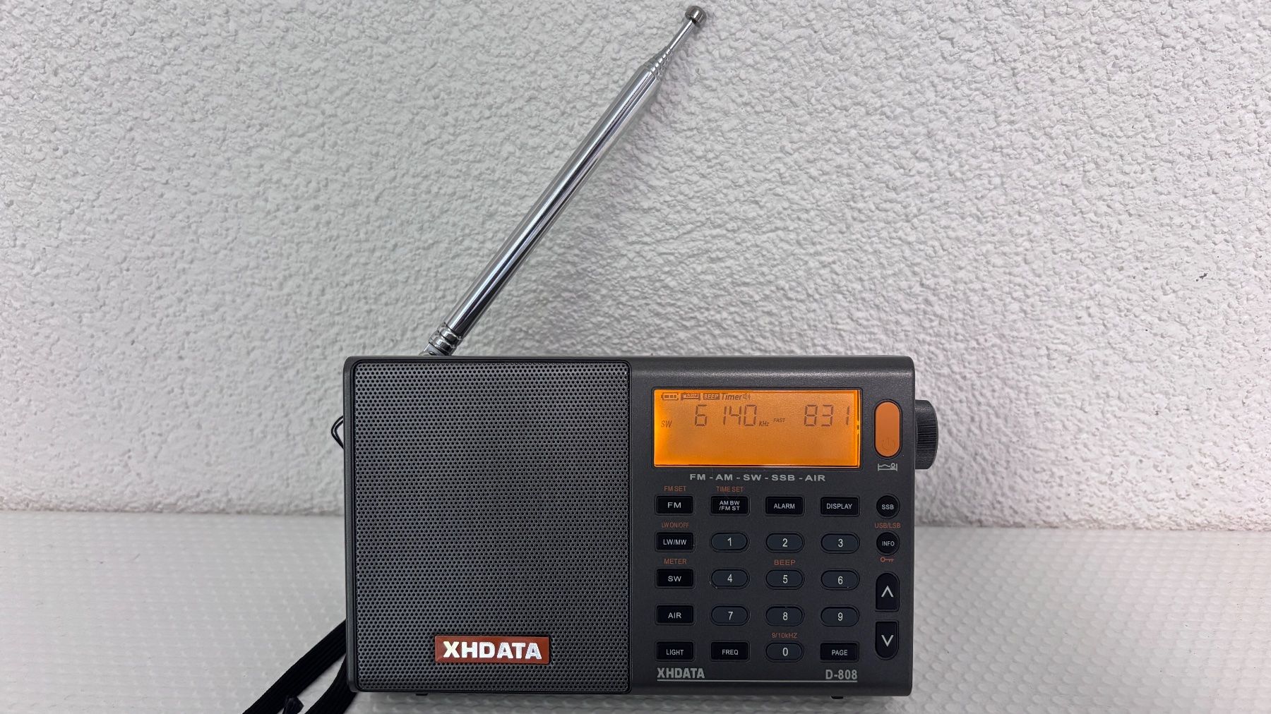 Radiocomunicazione: XHDATA D-808 DSP Weltempfänger mit SSB – Usato da Kefikon ZH venduto da Axilonis