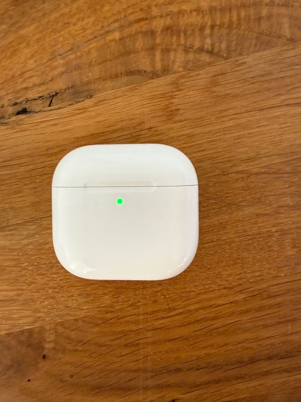 Apple Cuffie: APPLE AirPods 4 Charging Case ANC – Usato da Lausanne venduto da Nine1982 4