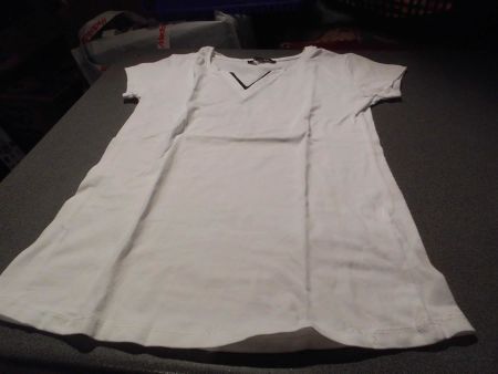 T-Shirt Grösse M/L, Catynha, weiss/V-Aus