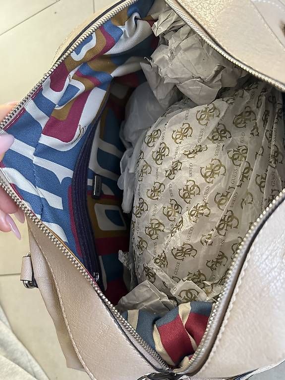 Borse da donna: Guess Tasche Beige – Nuovo e nell'imballaggio originale da Dällikon venduto da Anna.s.45 3