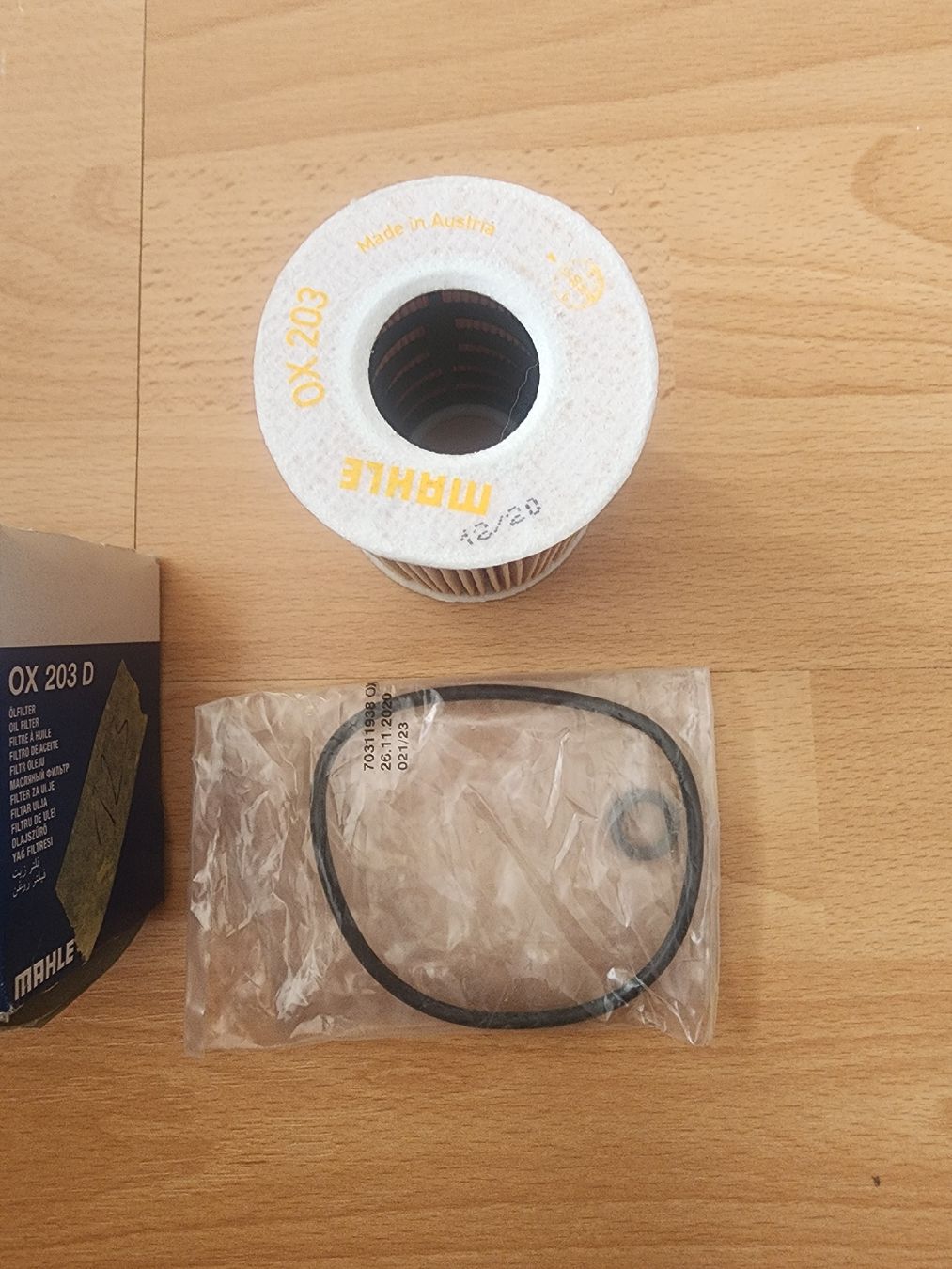 Tutti pezzi di ricambio auto: MAHLE Ölfilter BMW X3 3.0 D E83 – Nuovo (secondo la descrizione) da Domat Ems venduto da Ot5110 2