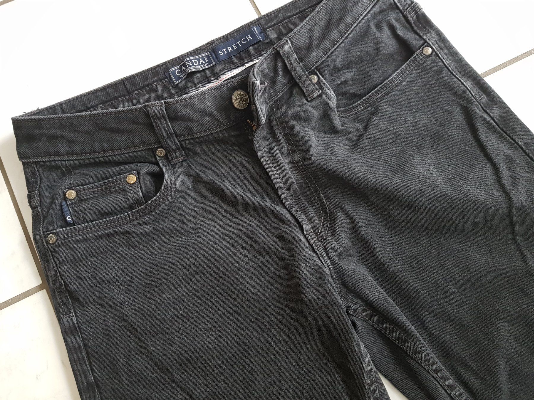 H&M Lotti di vestiti: 2 Herren Hosen, Jeans Gr. M, US 32, Pullover, Kleiderpaket – Usato da Kappelen venduto da swyder 2