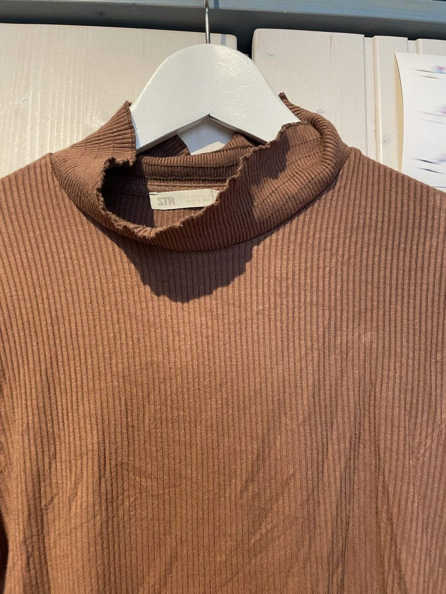 Stradivarius Maglioni & Felpe: Pulli braun – Usato da Turgi venduto da eiiinalem 1