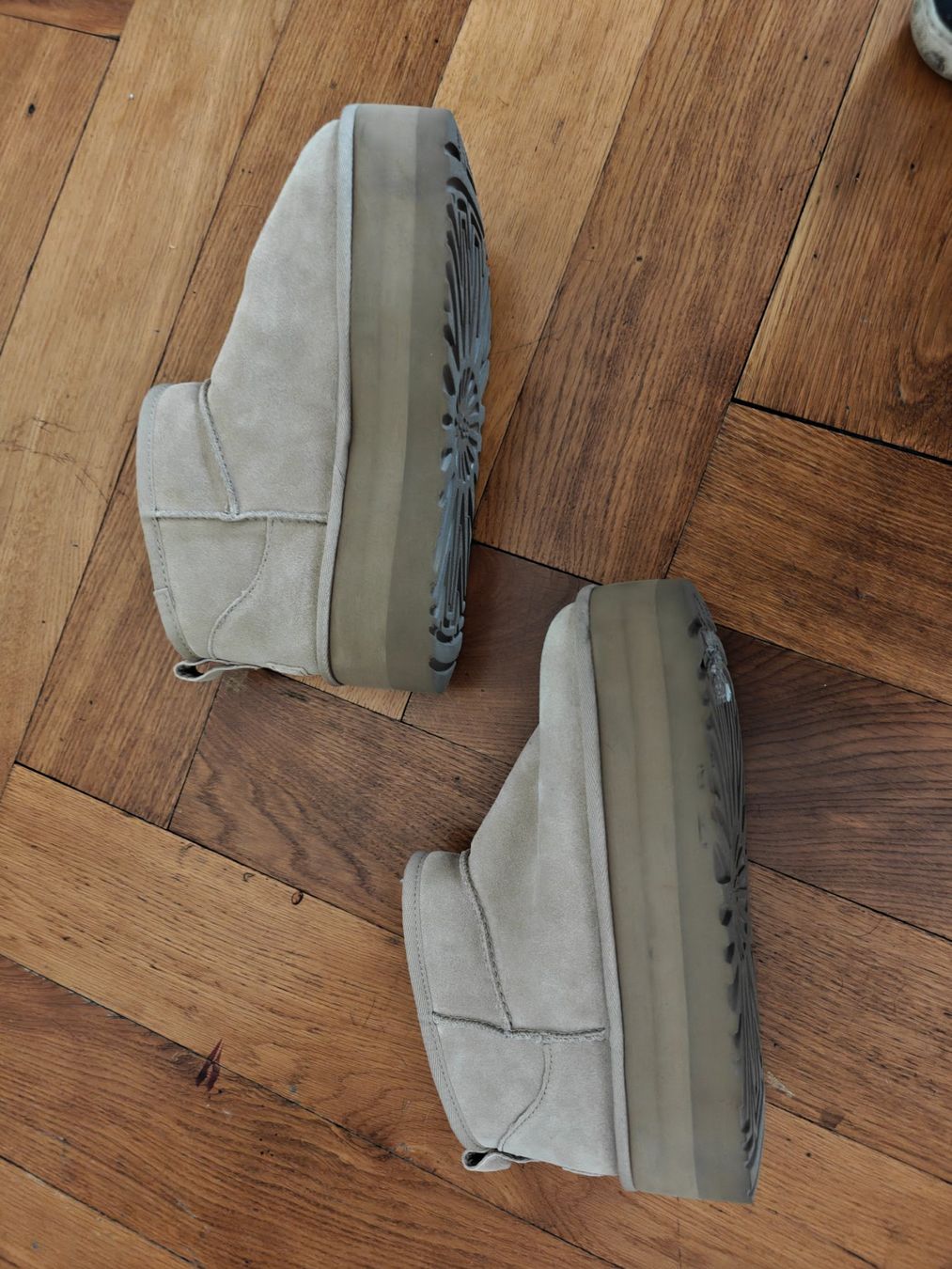 Ugg Scarpe da donna: Ugg classic ultra mini platform shearling lined mules 40 – Usato da Geneve venduto da readycat 2