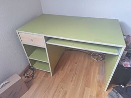 Kinderschreibtisch