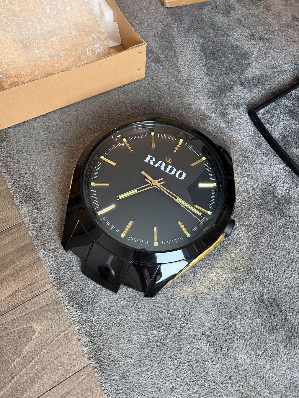 Rado Montres: Rado Wanduhr Wall Clock HyperChrome "sehr selten" – D'occasion à Horgen par Auction-Kings