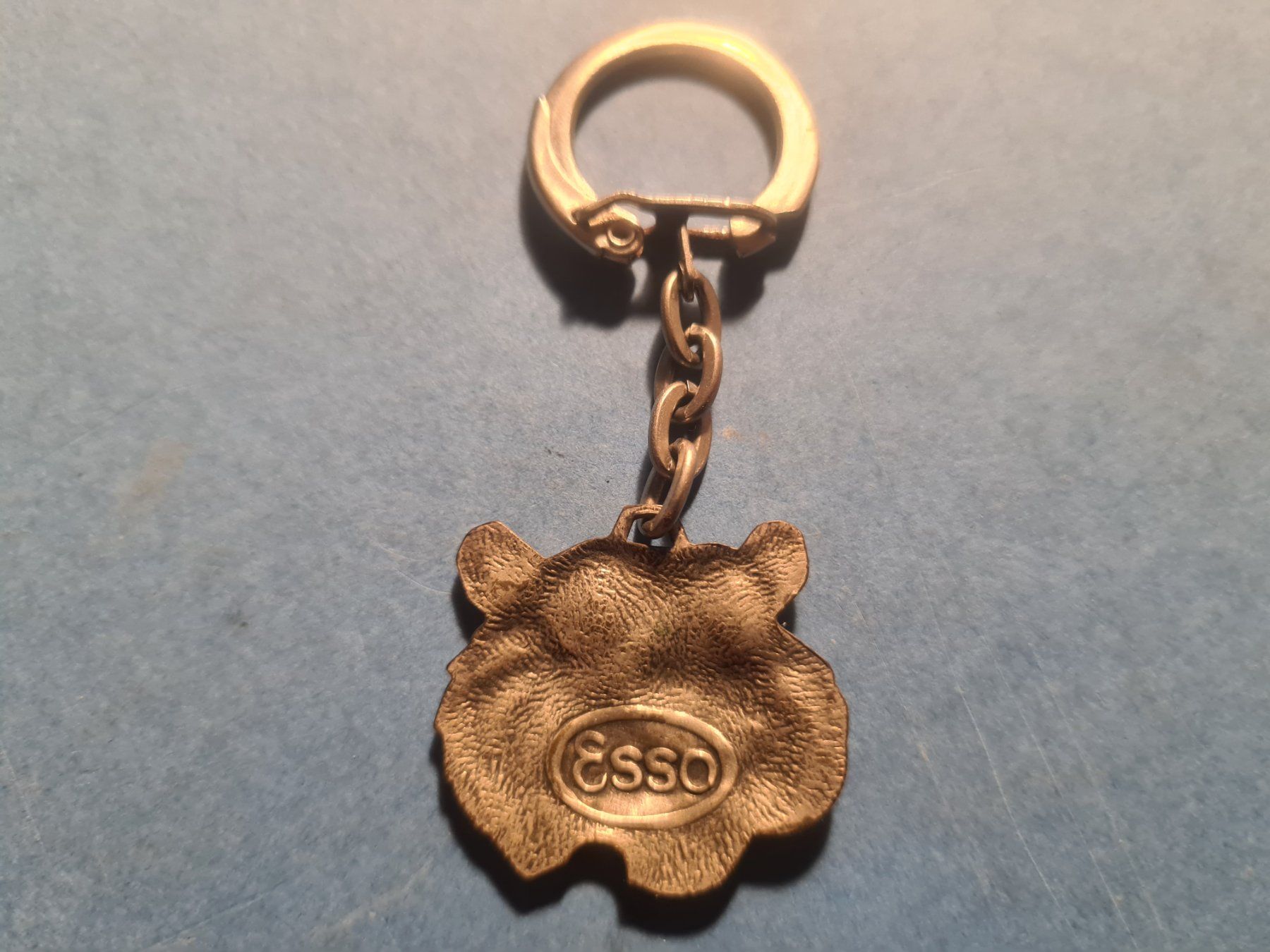 Esso Schlüsselanhänger & - bänder: ESSO  PORTE-CLE  VINTAGE  COLLECTION – Gebraucht aus Bellevue von BURGOLMANIA 1