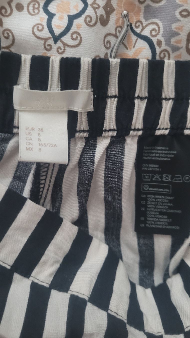 H&M Pantaloni: Short rayé H&M/ viscose taille 36/S – Nuovo (secondo la descrizione) da Vevey venduto da x_y_f 1