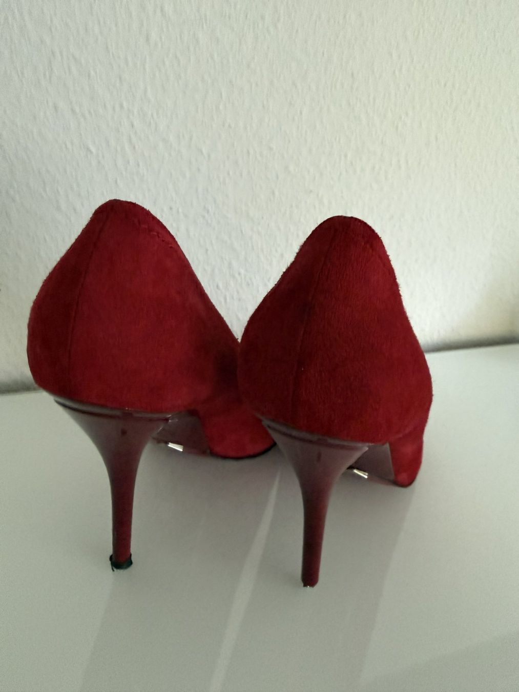 Scarpe da donna: MAX Schuhe mit roten Sohlen – Usato da Luzern venduto da adri-9 1