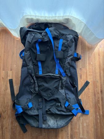 Arc'teryx Rucksack schwarz blau gebrauchter Zustand