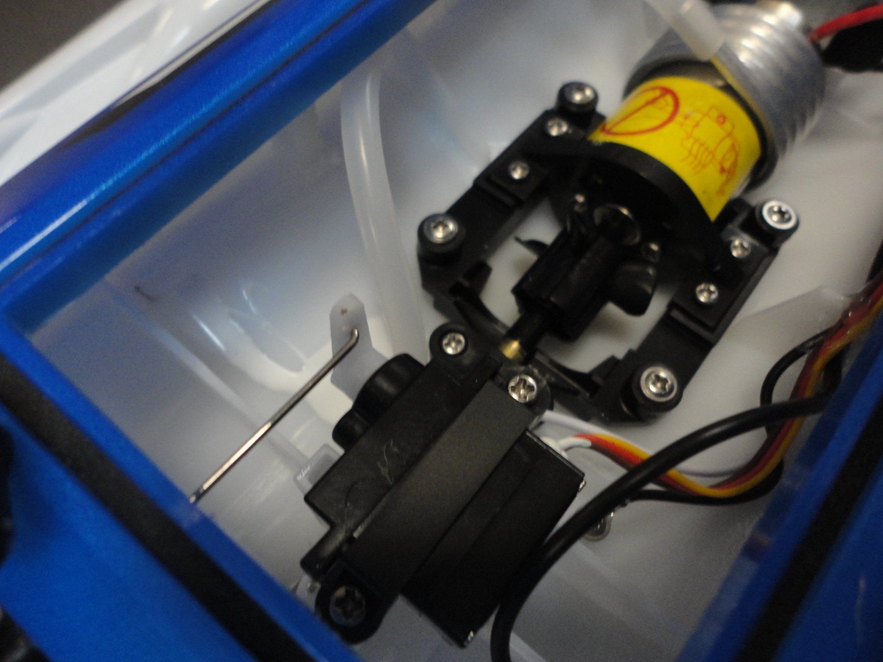 Modellismo RC: Speedboot komplett Set, mit Retourgang – Nuovo e nell'imballaggio originale da Horgen venduto da RcModell 5
