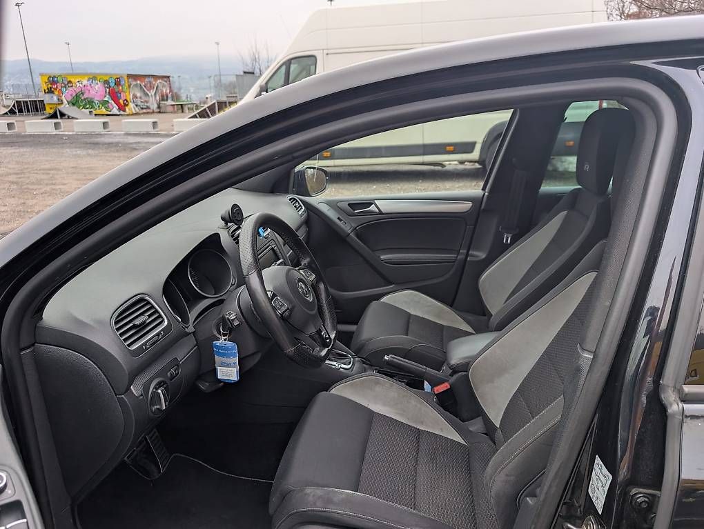 Autos: VW Golf 6R – Gebraucht aus Horgen von 11sh 2