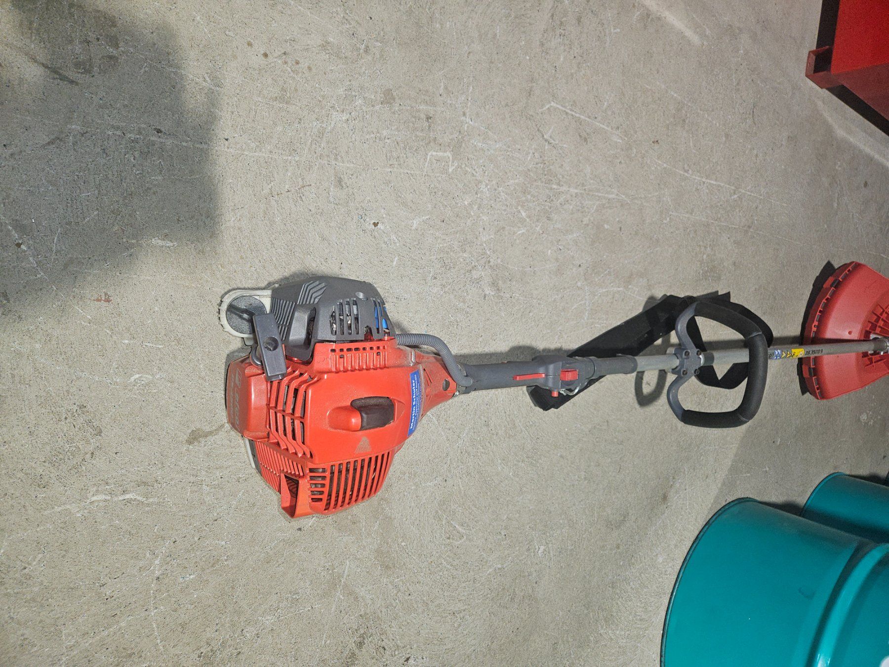 Efco Tagliaerba: Rasentrimmer Efco Ds3500 – Usato da Feusisberg venduto da aebidoktor 1