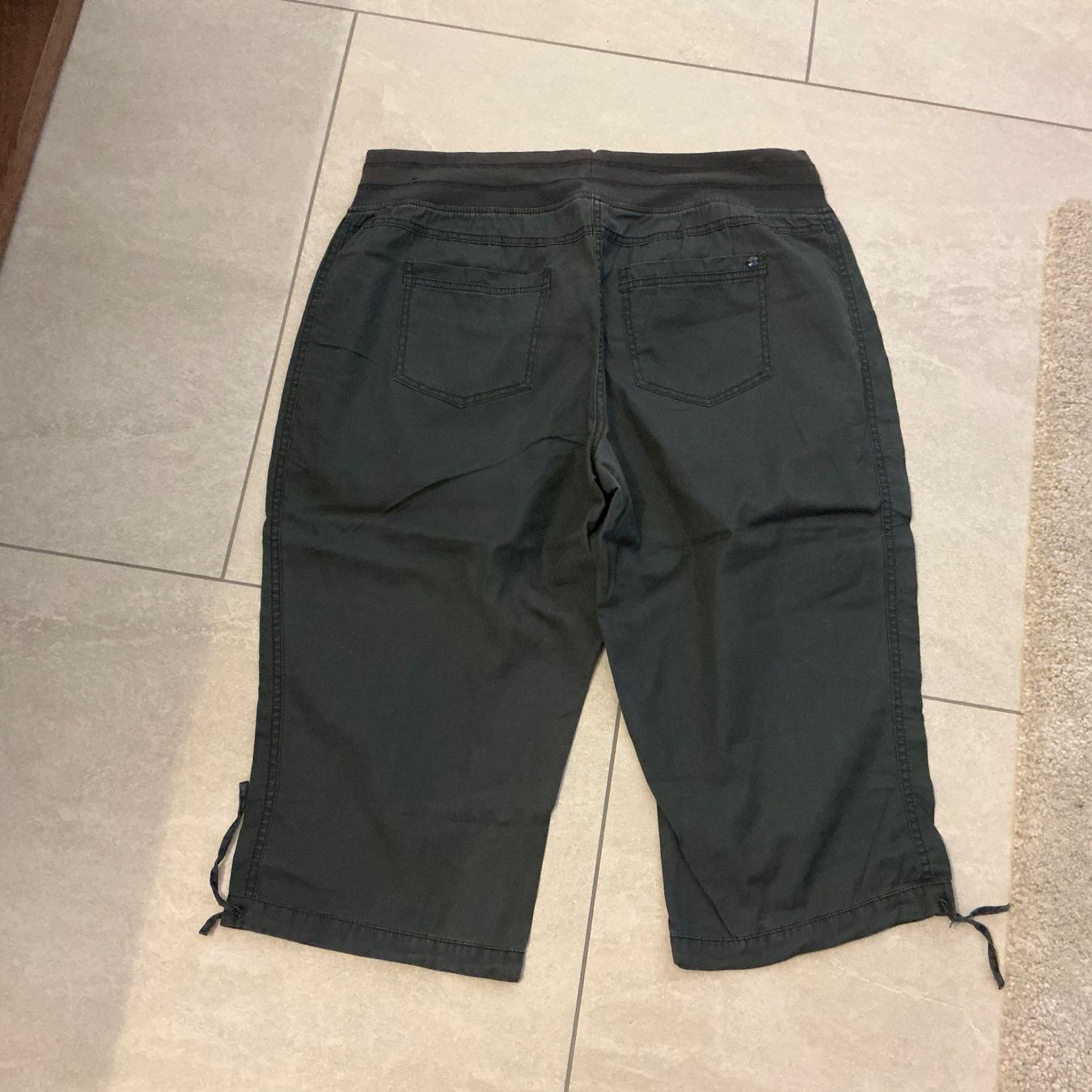 Cecil Pantaloni: Sommer Caprihose Gr.34 Cecil – Usato da Würenlos venduto da sweety5436 2