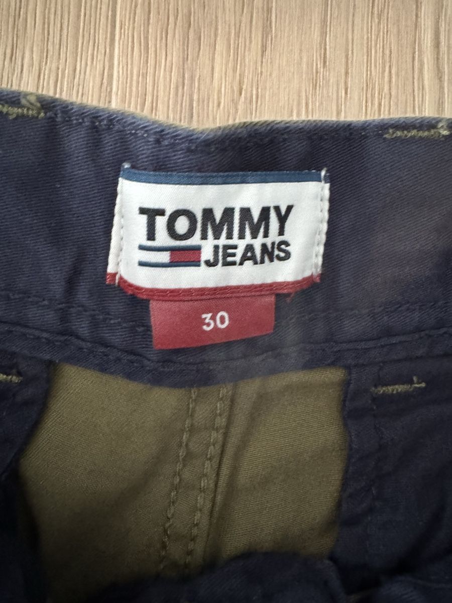 Tommy Hilfiger Pantaloni: Tommy Hilfiger Bermuda – Usato da Küsnacht ZH venduto da ali_k9b5 1