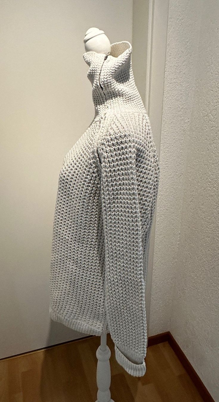 H&M Maglioni & Felpe: Rollkragen Strickpullover mit Reissverschluss, Cremeweiss – Usato da Auw venduto da beretta1966 2