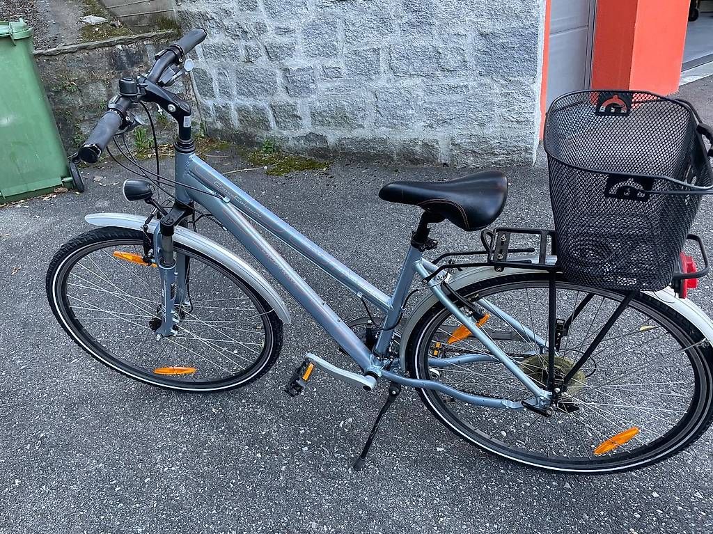 Vélos: Bicicletta da donna – D'occasion à Giubiasco par erm_ngb5 3