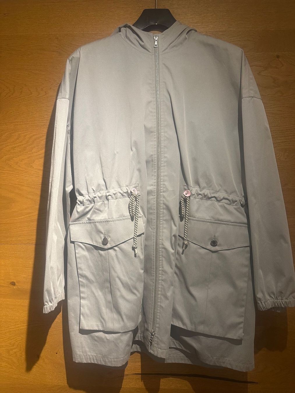 Giacche: handgenähter oversized Parka mit Blasebalgtaschen – Nuovo (secondo la descrizione) da Boll venduto da Ha-Se